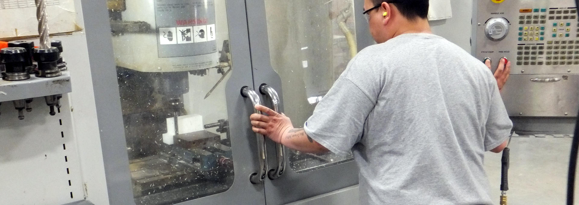 Midland Plastics CNC maching and milling Midland Plastics CNC maching and milling